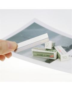 Eyebrow Razor (1 small box)